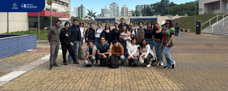Estudantes de sete países chegam à UFABC